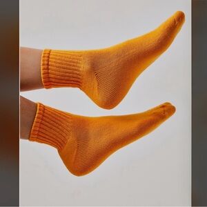 Free People Solid Quarter Crew Shortie Socks Gold Orange new NWT ribbed cotton